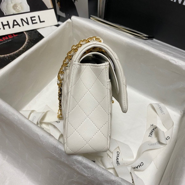 CL CLASSIC HANDBAG