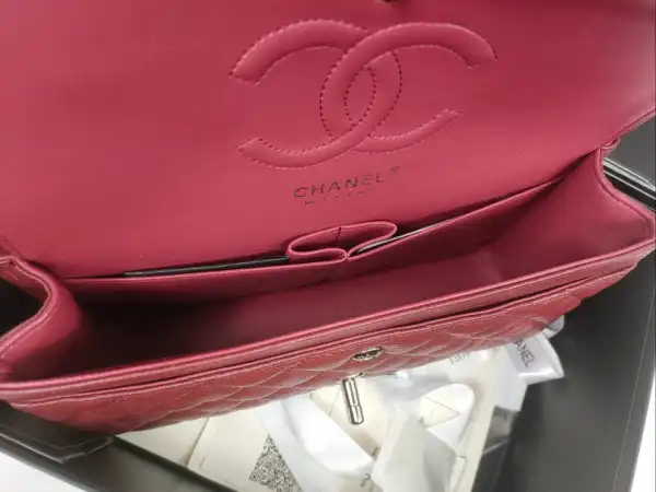 CHANEL CHANELASSIC HANDBAG