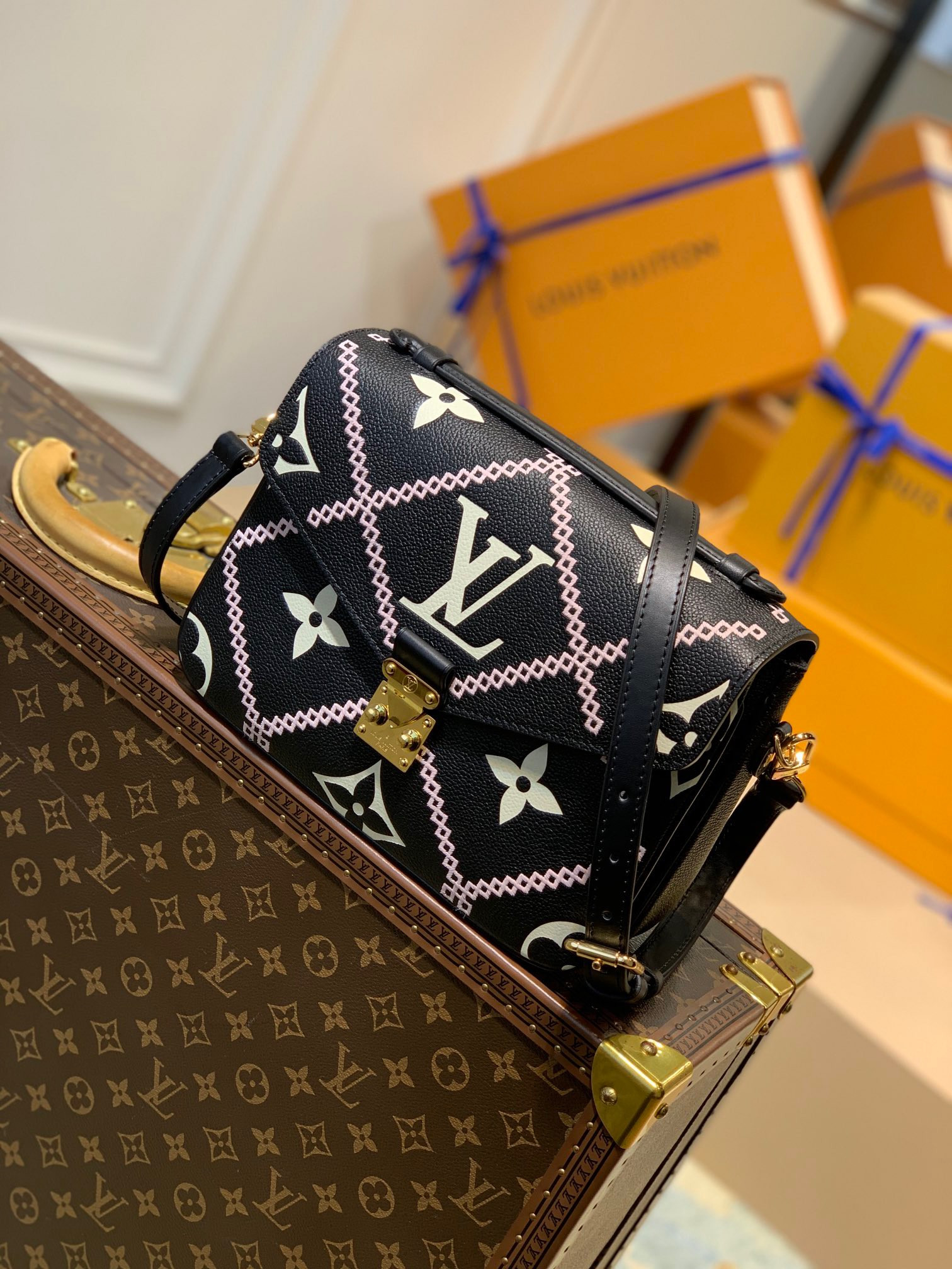 [FREE SHIPPING] LOUIS VUITTON POCHETTE MÉTIS