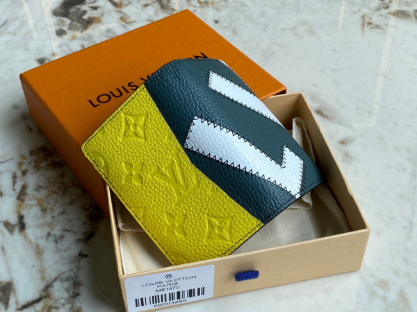 LOUIS VUITTON POCKET ORGANIZER