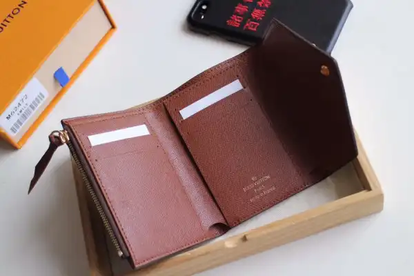 TO LOUIS VUITTON VICTORINE WALLET