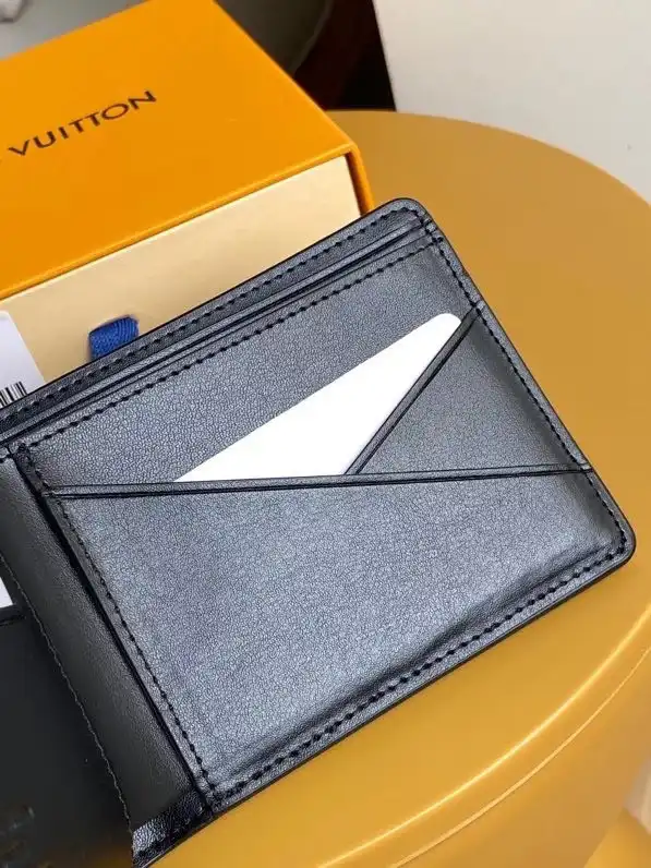 TO LOUIS VUITTON MULTIPLE WALLET