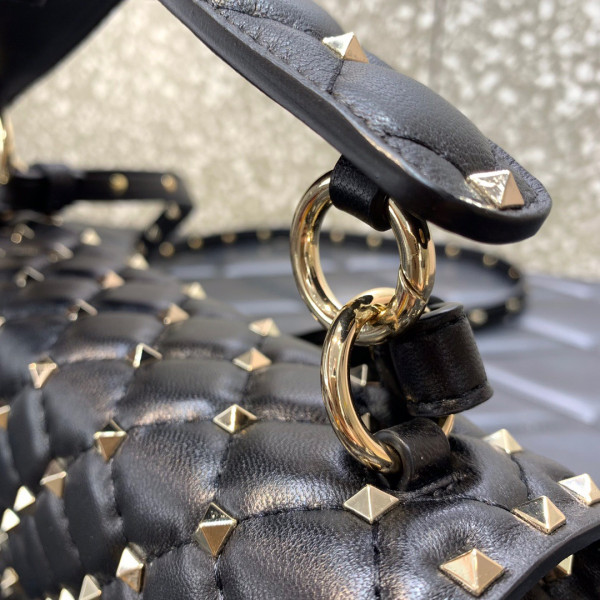 HOT SALE VALENTINO ROCKSTUD SPIKE SHOULDER BAG IN CRACKLE-EFFECT METALLIC