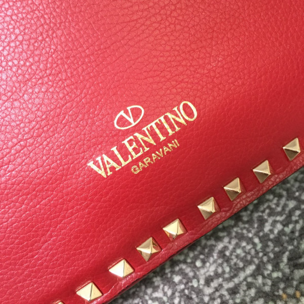 HOT SALE VALENTINO MEDIUM GRAIN CALFSKIN LEATHER ROCKSTUD BAG