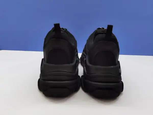 Bagsoffer BALENCIAGA TRIPLE S