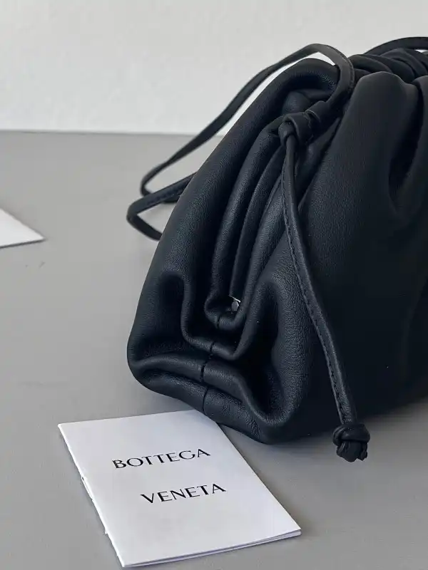 BOTTEGA VENETA MINI POUCH