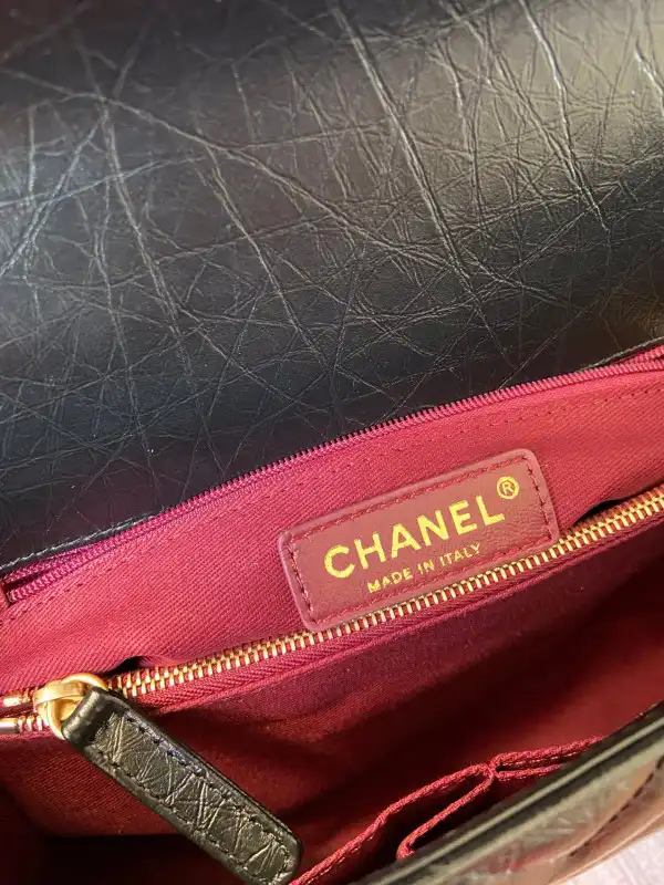 First bag ru CHANEL COCO HANDLE BAG