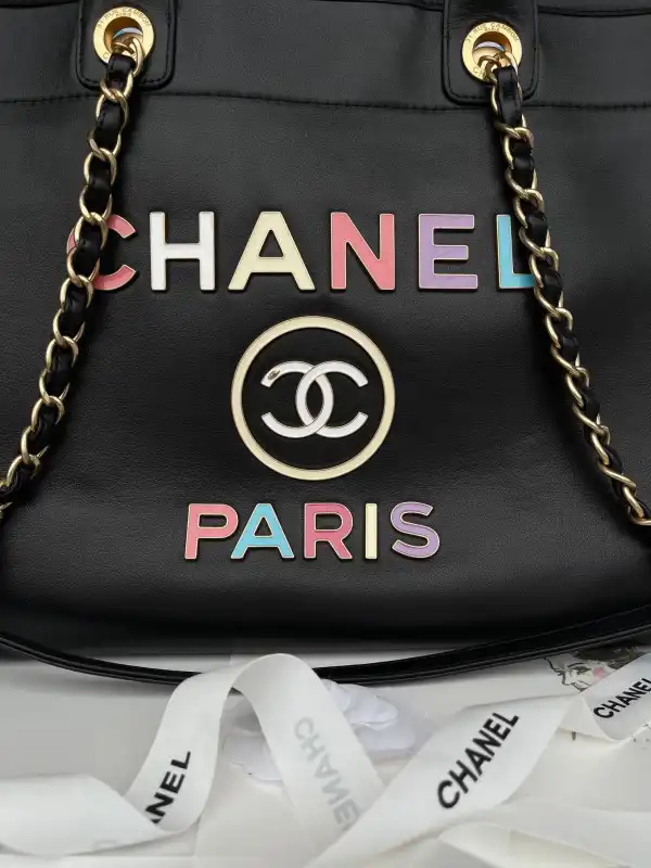 CHANEL LARGE TOTE