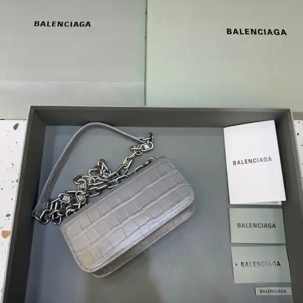 BALENCIAGA WOMEN'S GOSSIP