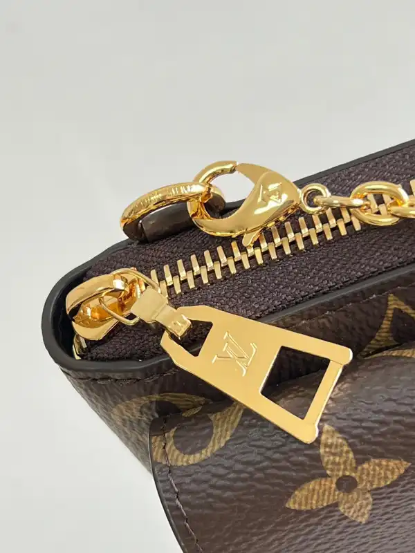 Aaa replica bags LOUIS VUITTON TRUNK VERTICAL