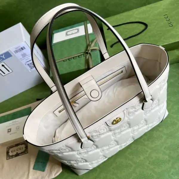 GUCCI GG matelassé leather medium tote