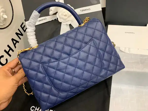 First bag ru CHANEL COCO HANDLE BAG