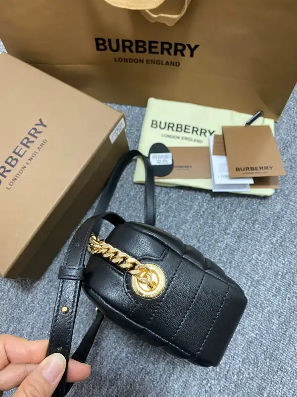 Yupoo bagsoffer BURBERRY MINI Lola Camera Bag