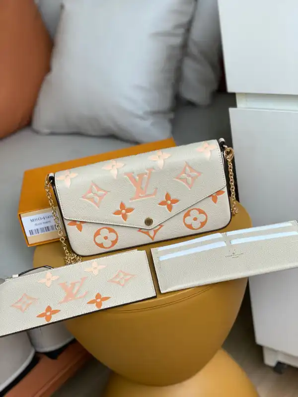 LOUIS VUITTON FÉLICIE POCHETTE