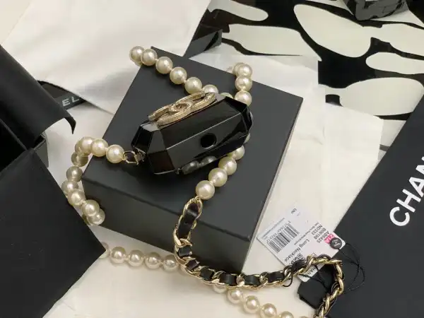 Firstbag Ru CHANEL AIRPODS CASE PRO NECKLACE