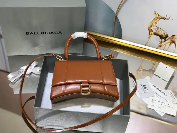 Yupoo bagsoffer BALENCIAGA HOURGLASS