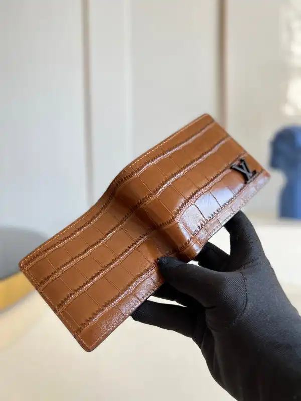 Cheap LOUIS VUITTON MULTIPLE WALLET