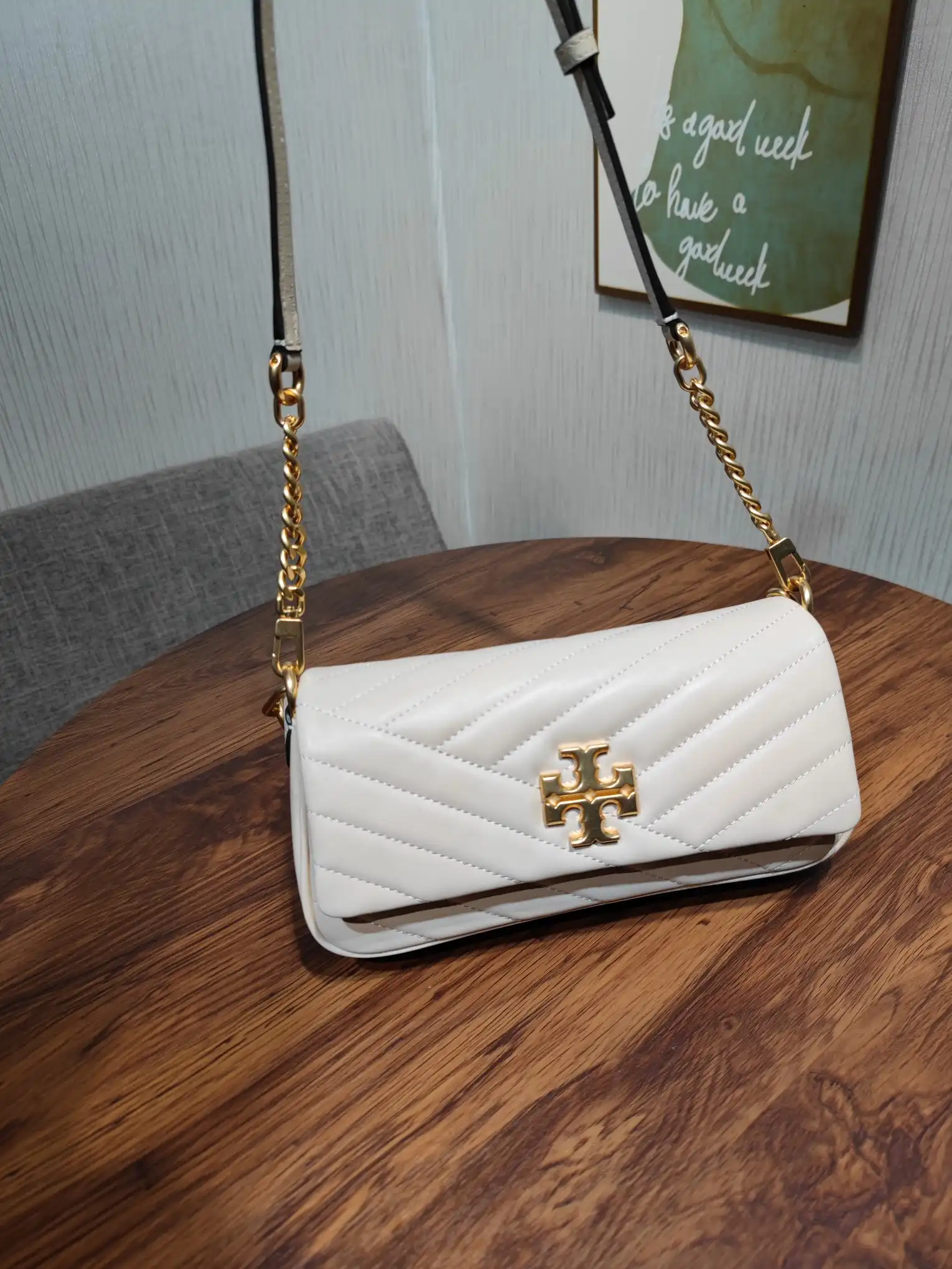 TORY BURCH SMALL KIRA CHEVRON