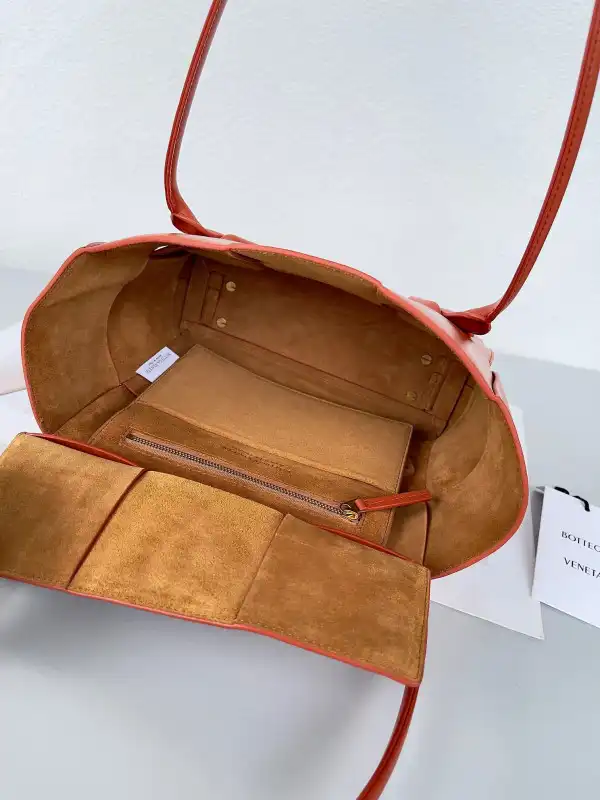 BOTTEGA VENETA ARCO