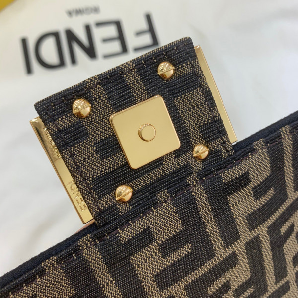 HOT SALE FENDI BAGUETTE-19*10*4cm