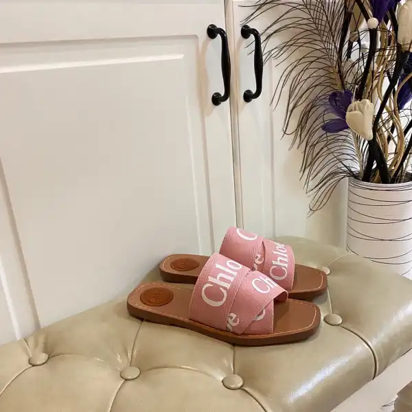 CHLOÉ woody flat mule