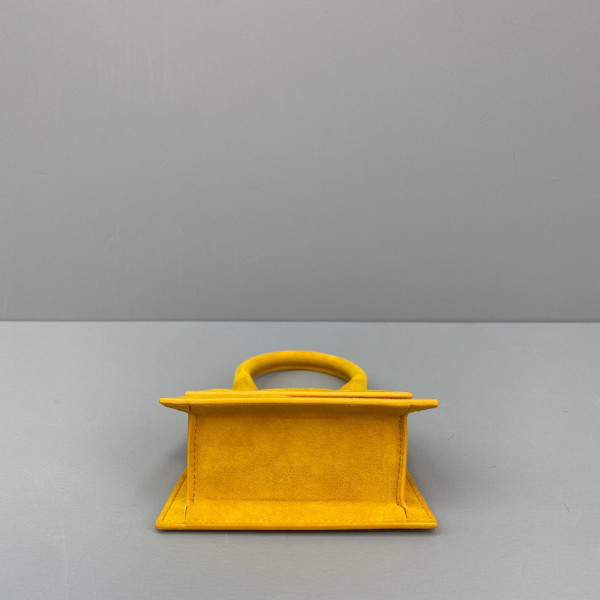 HOT SALE JACQUEMUS Le Chiquito Mini Bag