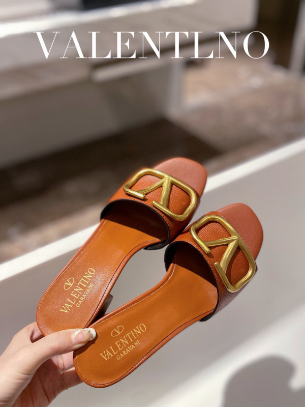 HOT SALE VALENTINO VLOGO SIGNATURE SLIDE SANDAL