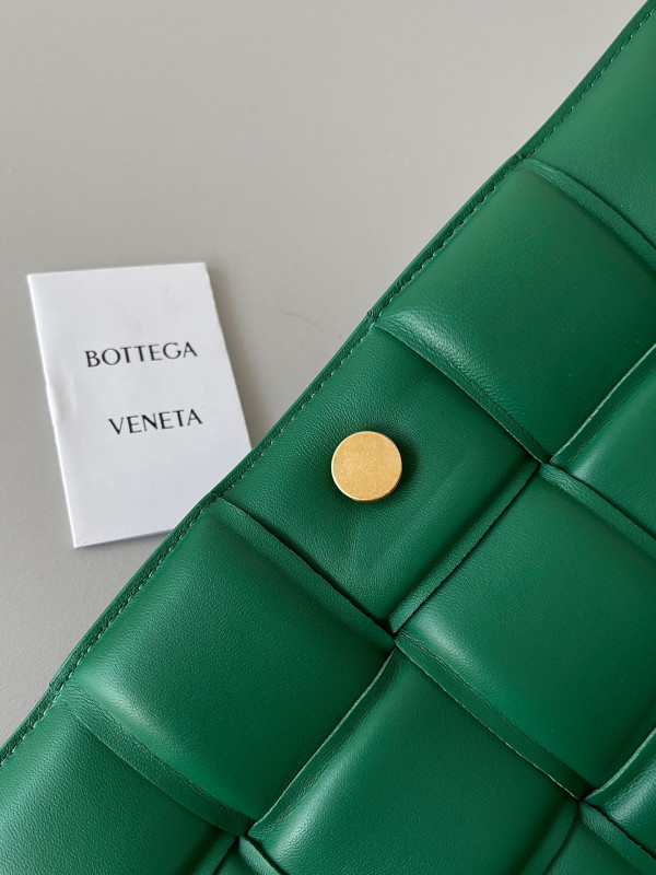 HOT SALE BOTTEGA VENETA CASSETTE