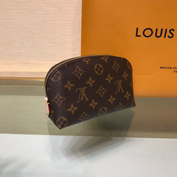 [FREE SHIPPING] LOUIS VUITTON COSMETIC POUCH