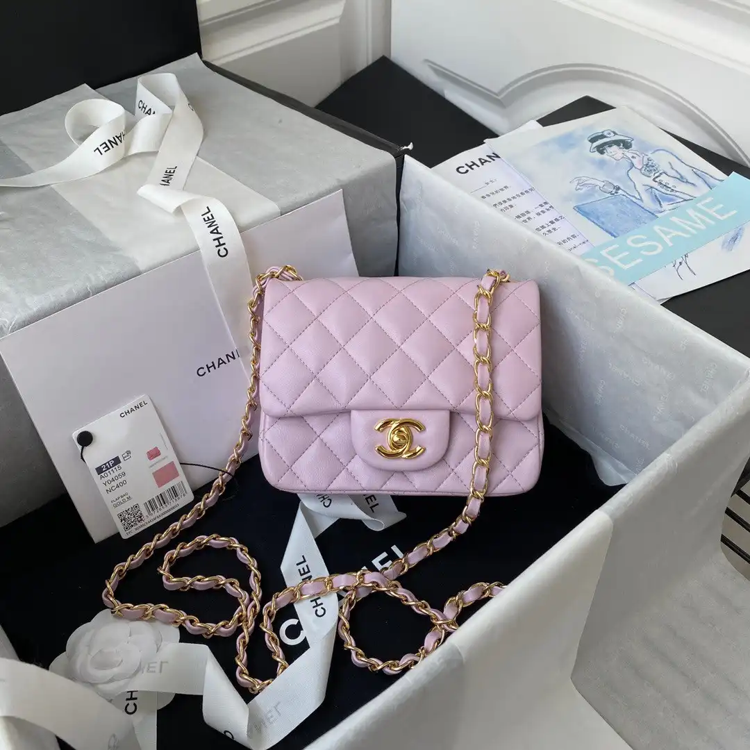 CHANEL FLAP BAG 17CM