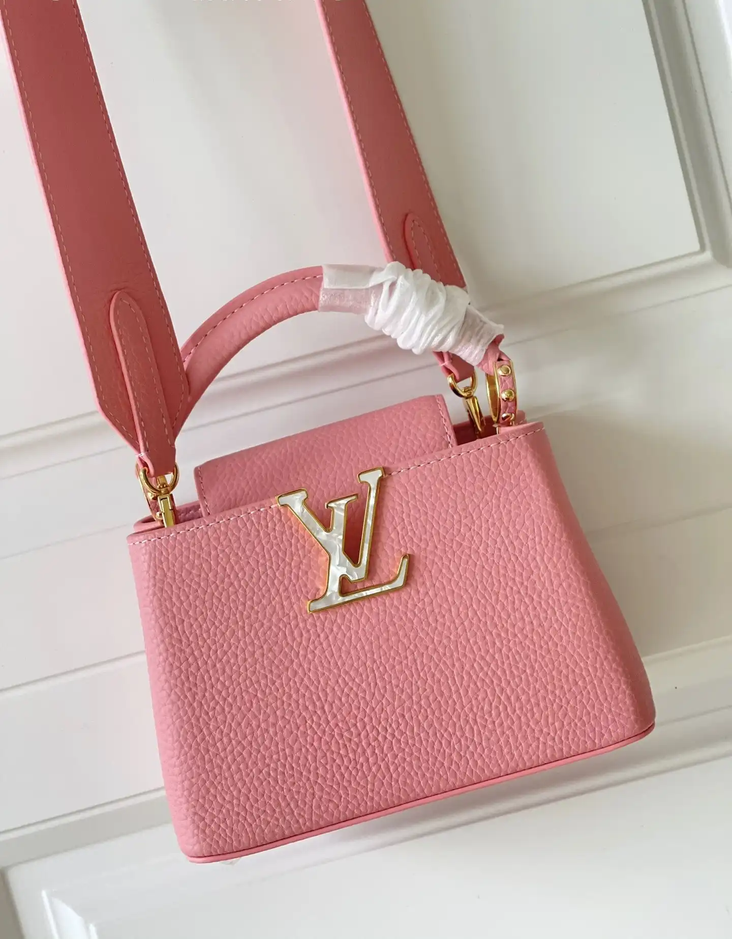 Affordable LOUIS VUITTON CAPUCINES MINI