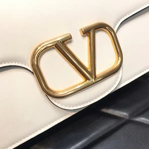 First bag ru VALENTINO LOCÒ CALFSKIN SHOULDER BAG