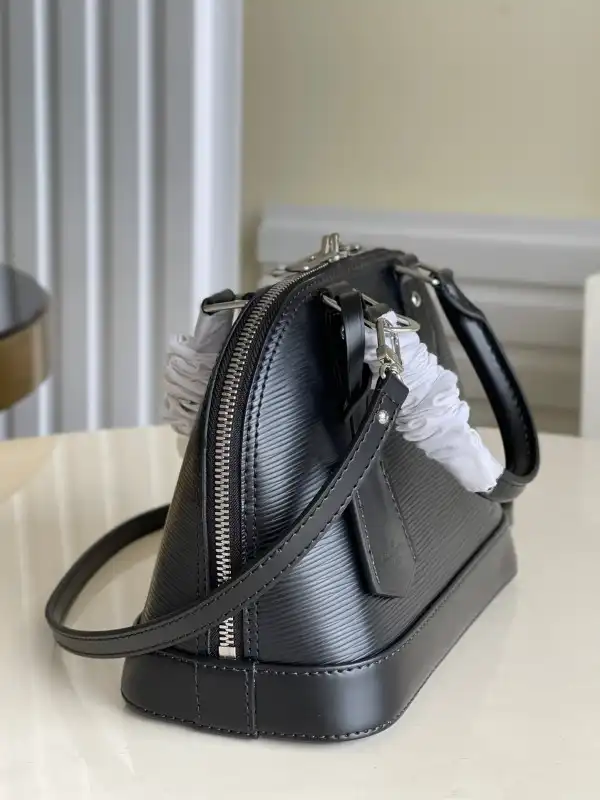 LOUIS VUITTON ALMA BB