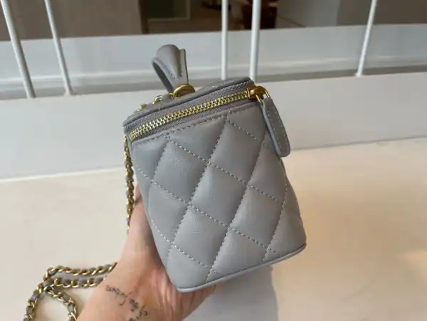 Frstbag ru CHANEL VANITY CASE