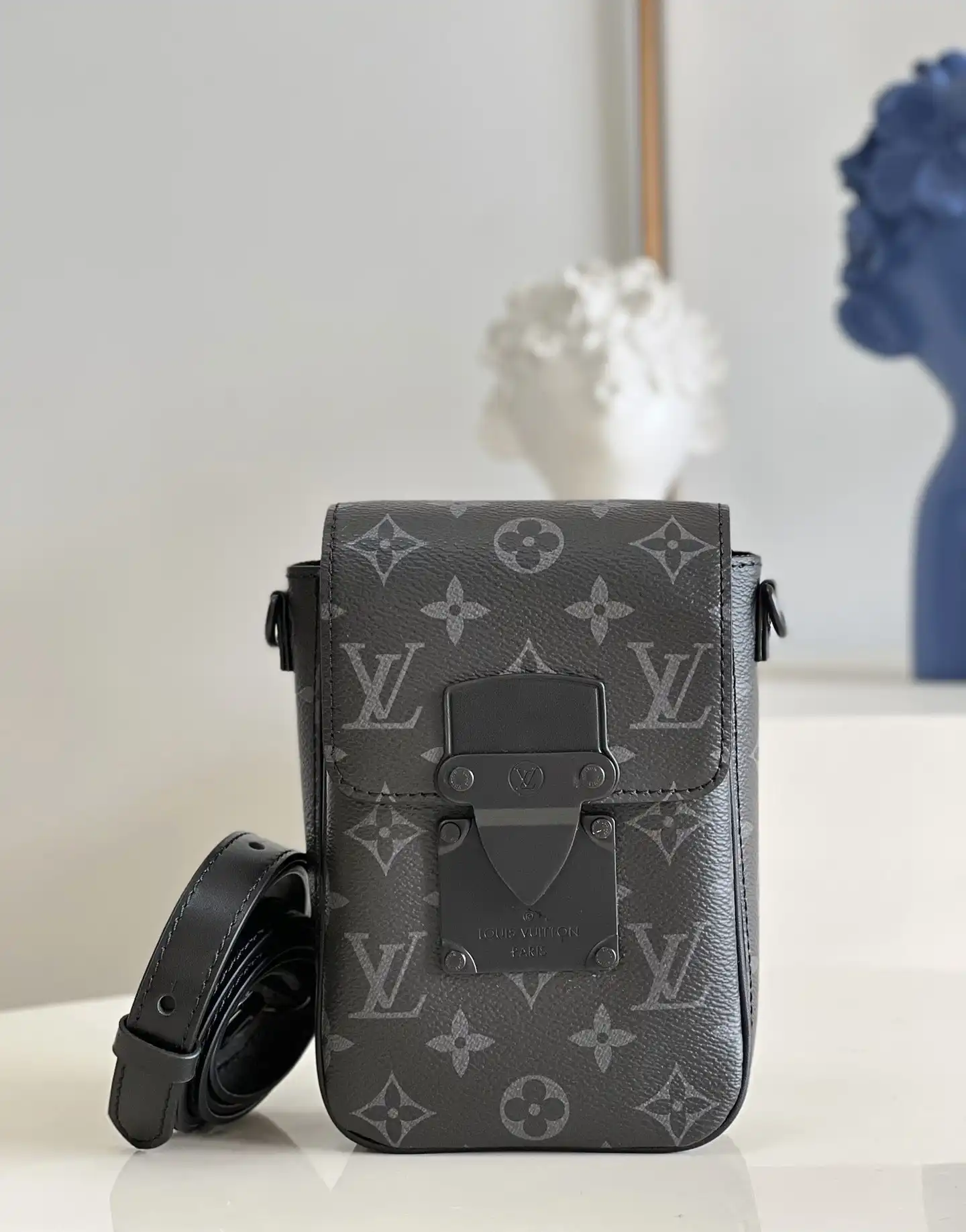 Aaa replica bags LOUIS VUITTON S-LOCK VERTICAL WEARABLE WALLET