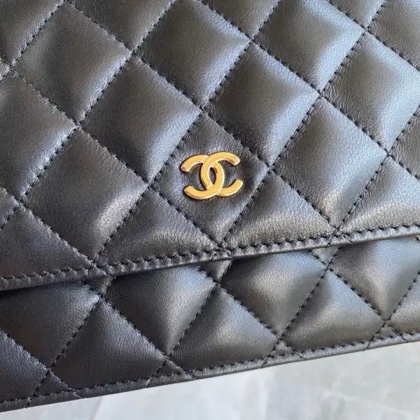 First bag ru CHANEL CHAIN WALLET LAMBSKIN NEW EDITION