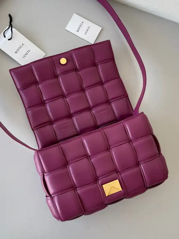 BOTTEGA VENETA CASSETTE