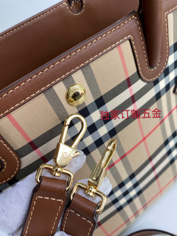 HOT SALE BURBERRY Small Vintage Check Two-handle Title Bag