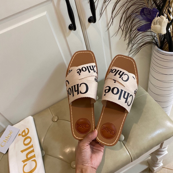 HOT SALE CHLOÉ woody flat mule