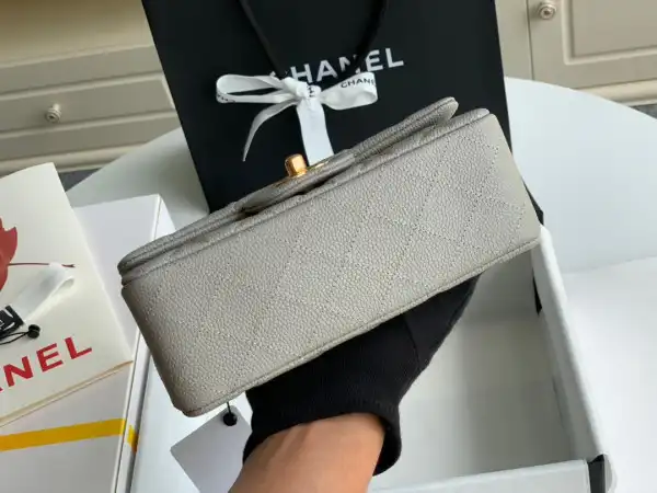 CHANEL FLAP BAG 20CM