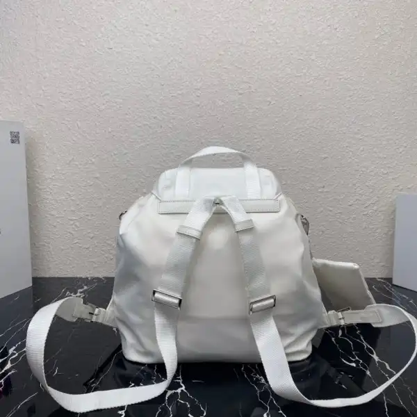 PRADA Re-Nylon Medium Backpack-32-15-30CM