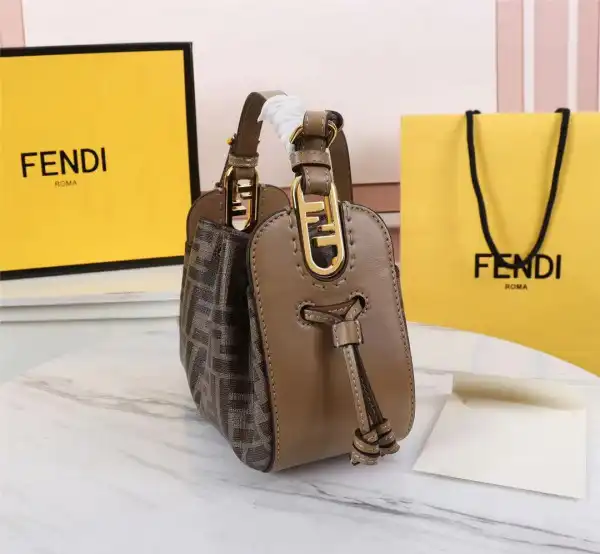 Bagsoffer FENDI POMODORINO MINI BAG