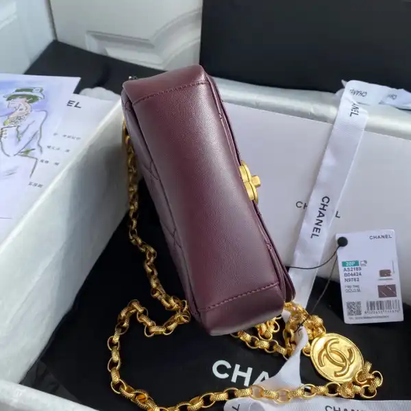 CHANEL SMALL FLAP BAG