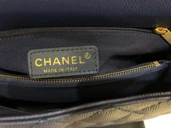 First bag ru CHANEL COCO HANDLE BAG