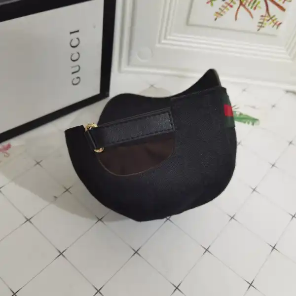 Bagsoffer GUCCI HAT