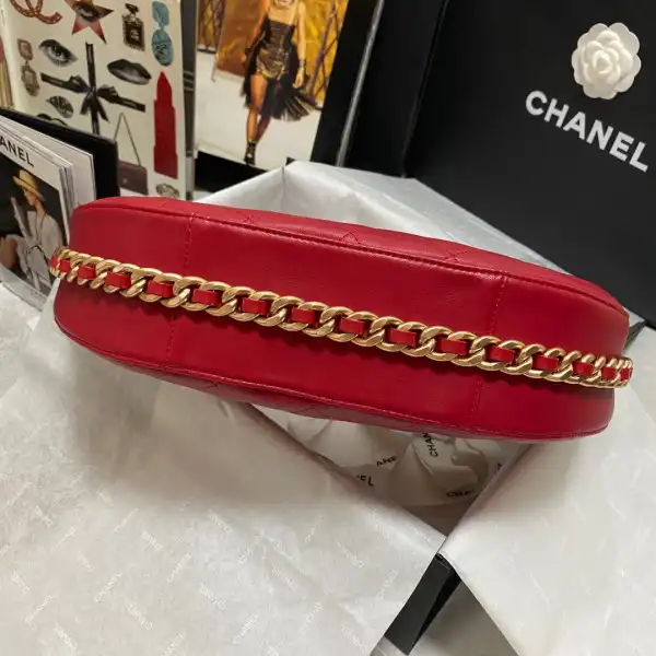 CHANEL HIPPIE BAG