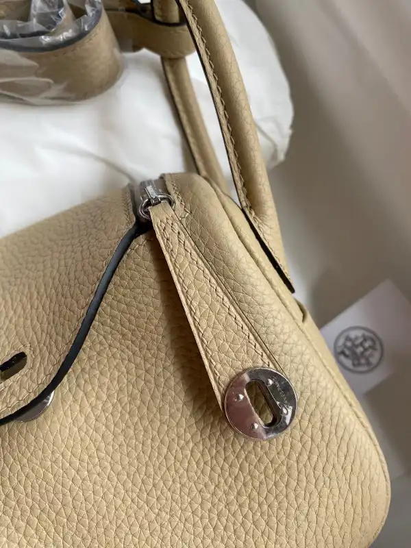 First bag ru HERMES LINDY MINI HANDMADE