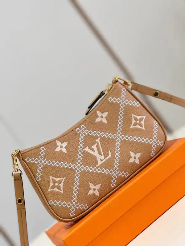 Frstbag ru LOUIS VUITTON EASY POUCH ON STRAP