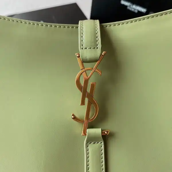 YSL LE 5 À 7 HOBO BAG