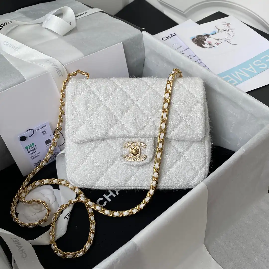 CHANEL FLAP BAG